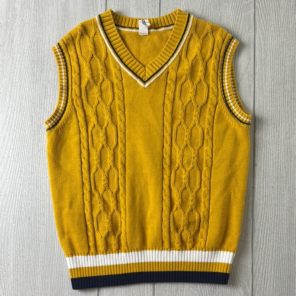 Kids knit sweater vest size 7-8 youth